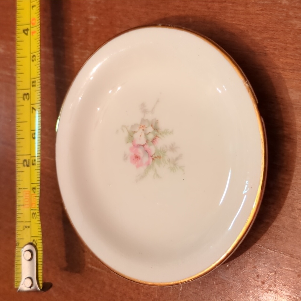 Vintage Gold-Rimmed Butter Pats, Set of 4 - Picture 5 of 7